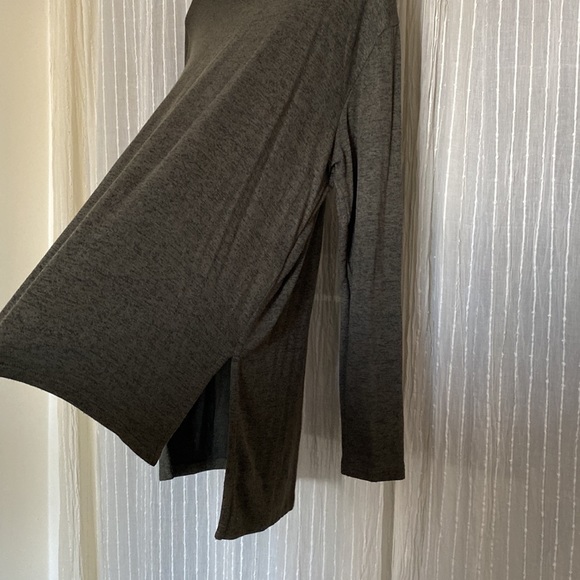 Joe Fresh Green Sweater, Size L - Picture 4 of 6